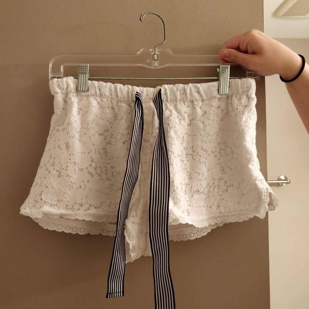 White lace shorts